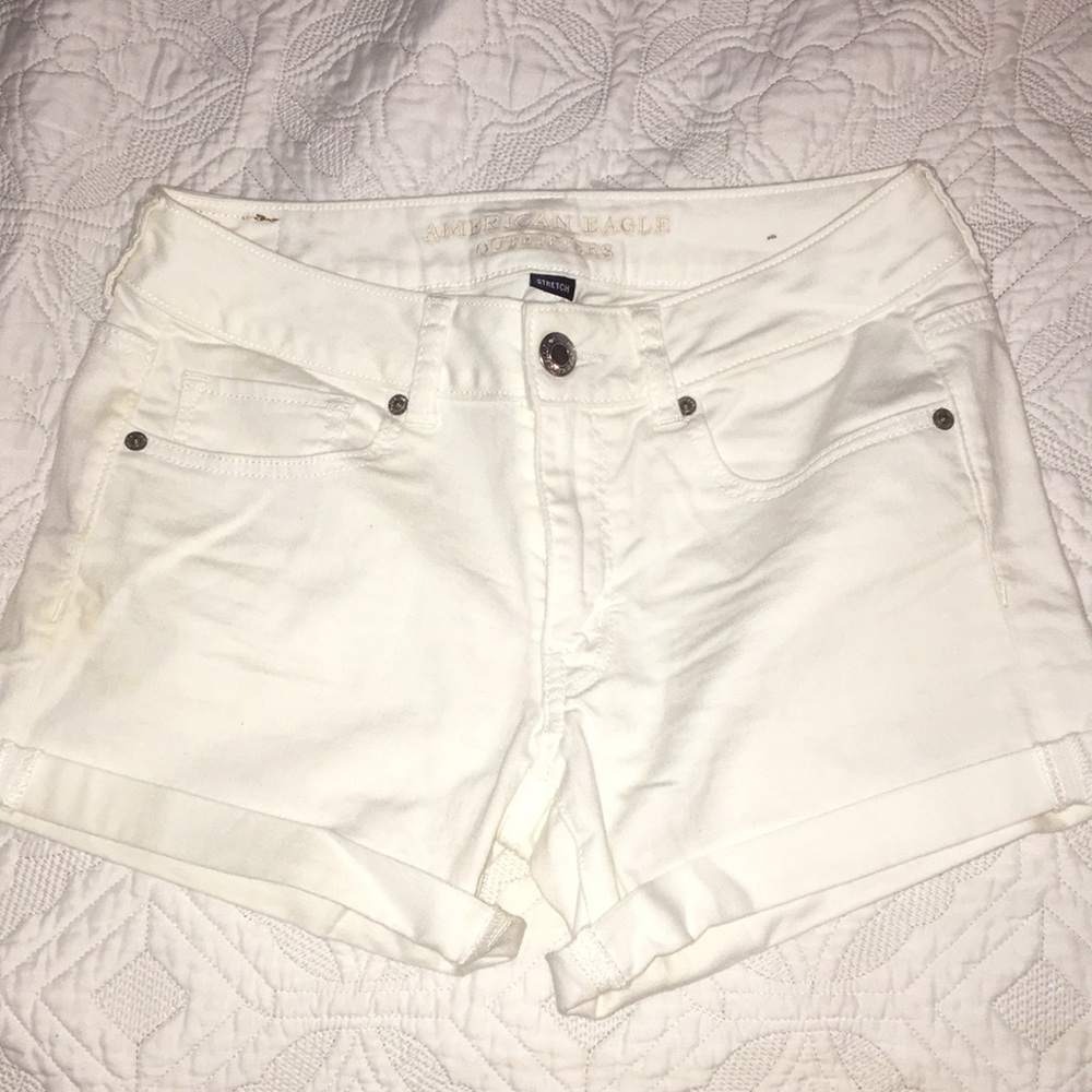 American Eagle✨White Midi Demin Shorts